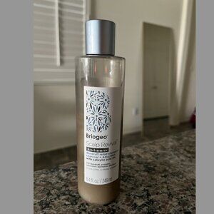 Briogeo Scalp Revival Dandruff Relief Charcoal Shampoo/AHA/BHA/salicylic acid 3%